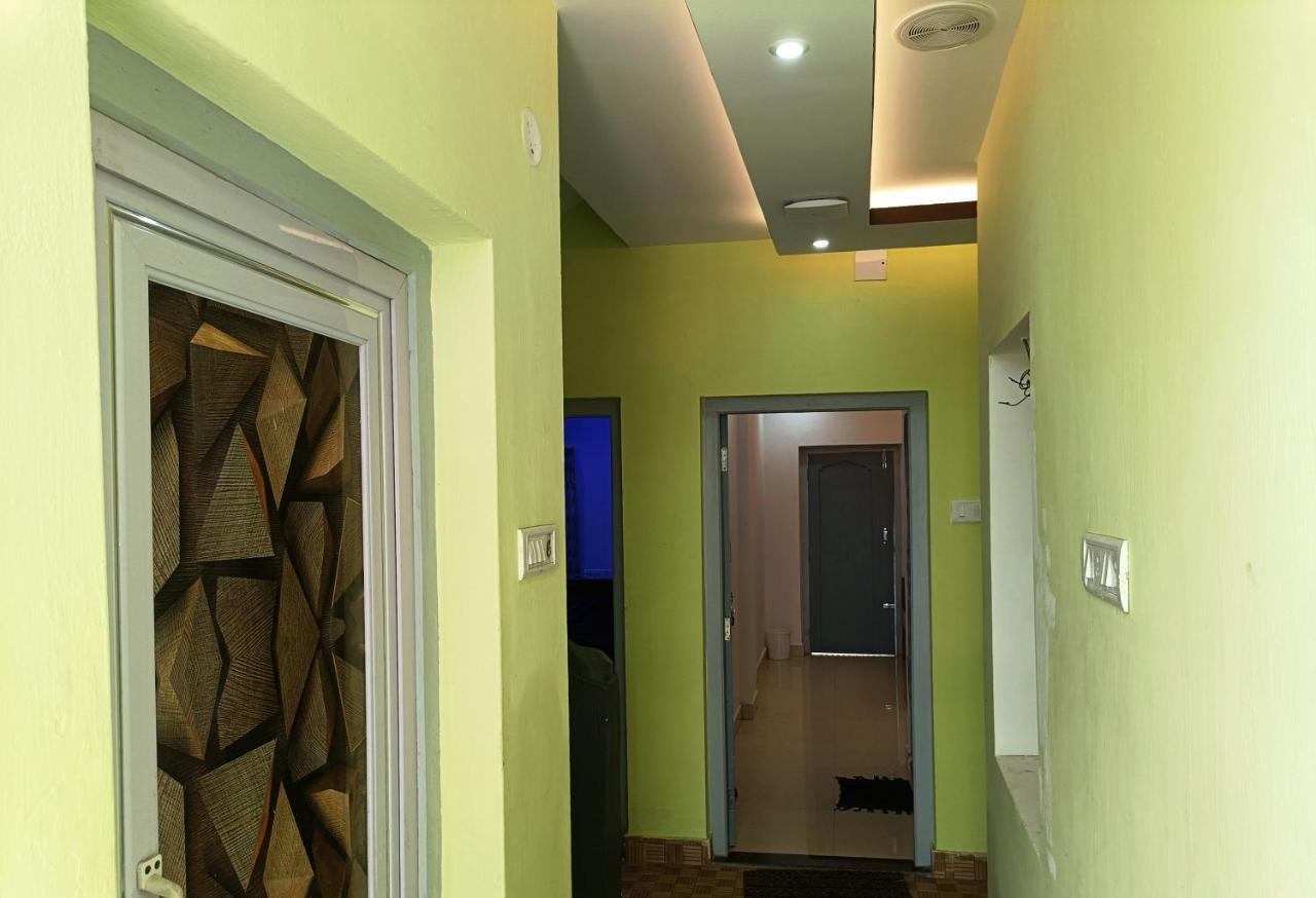 Hotel Grand View Puri Buitenkant foto