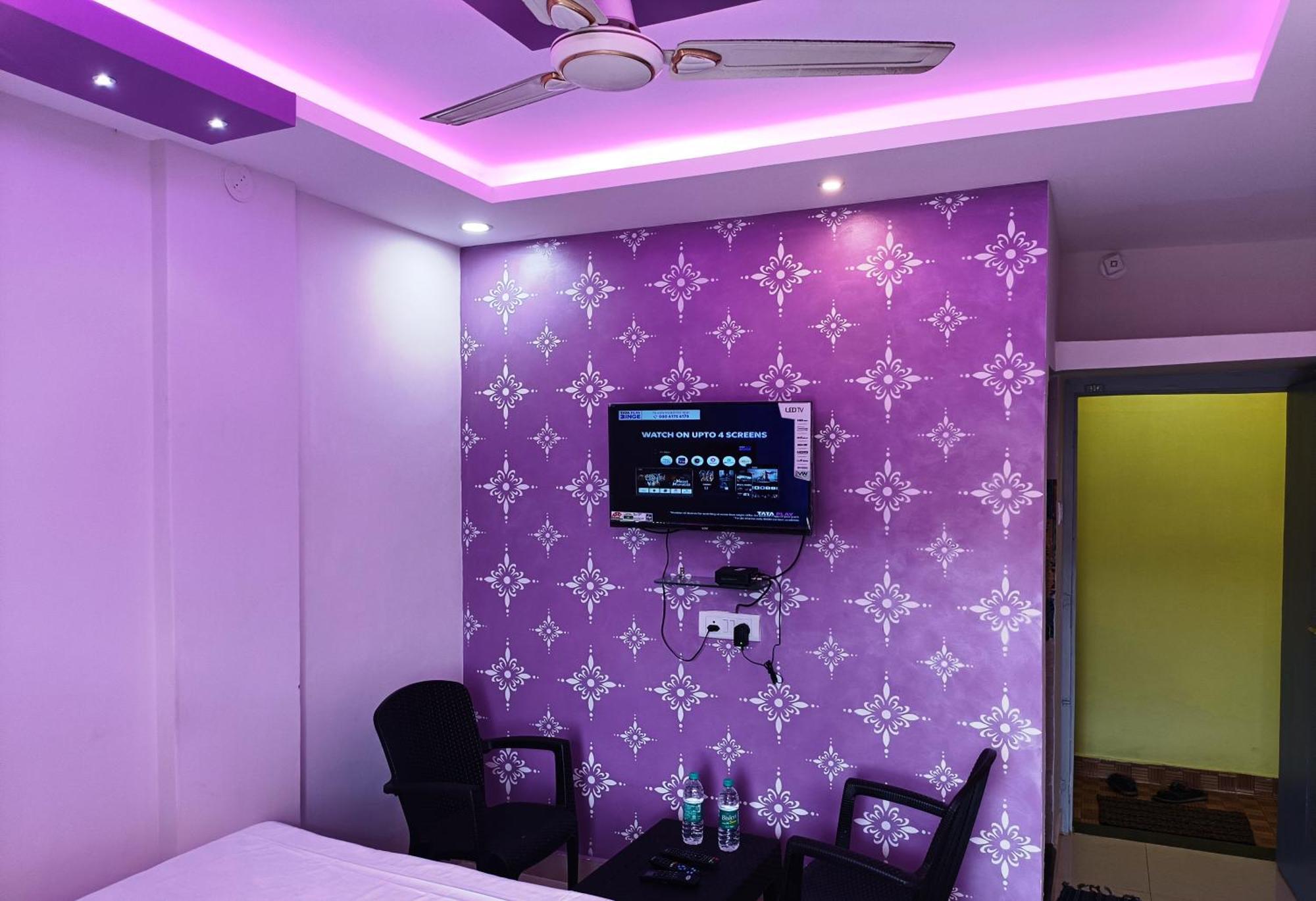 Hotel Grand View Puri Buitenkant foto