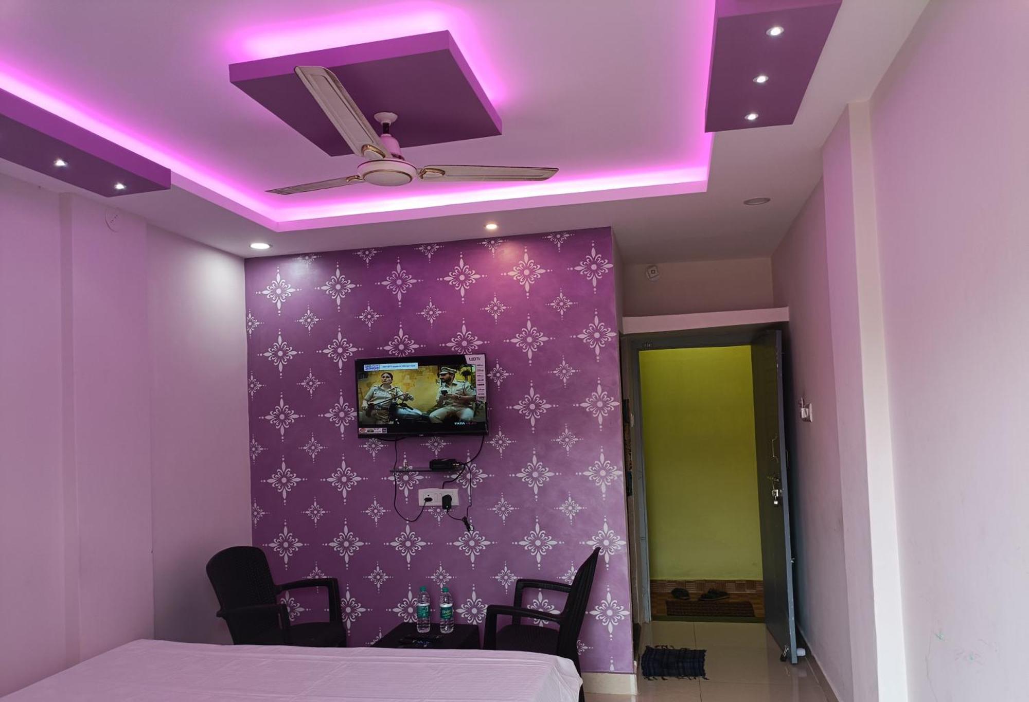 Hotel Grand View Puri Buitenkant foto