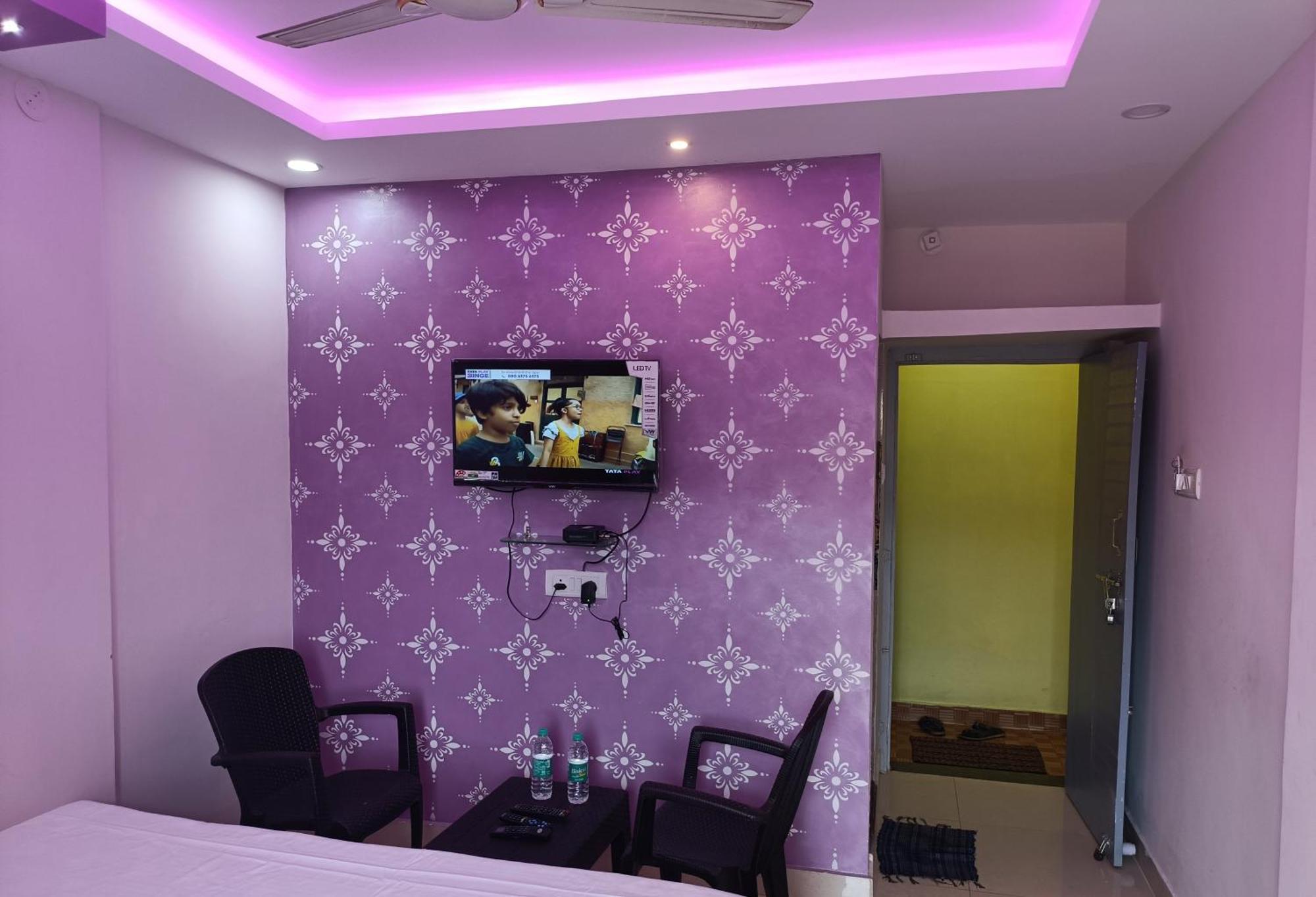 Hotel Grand View Puri Buitenkant foto