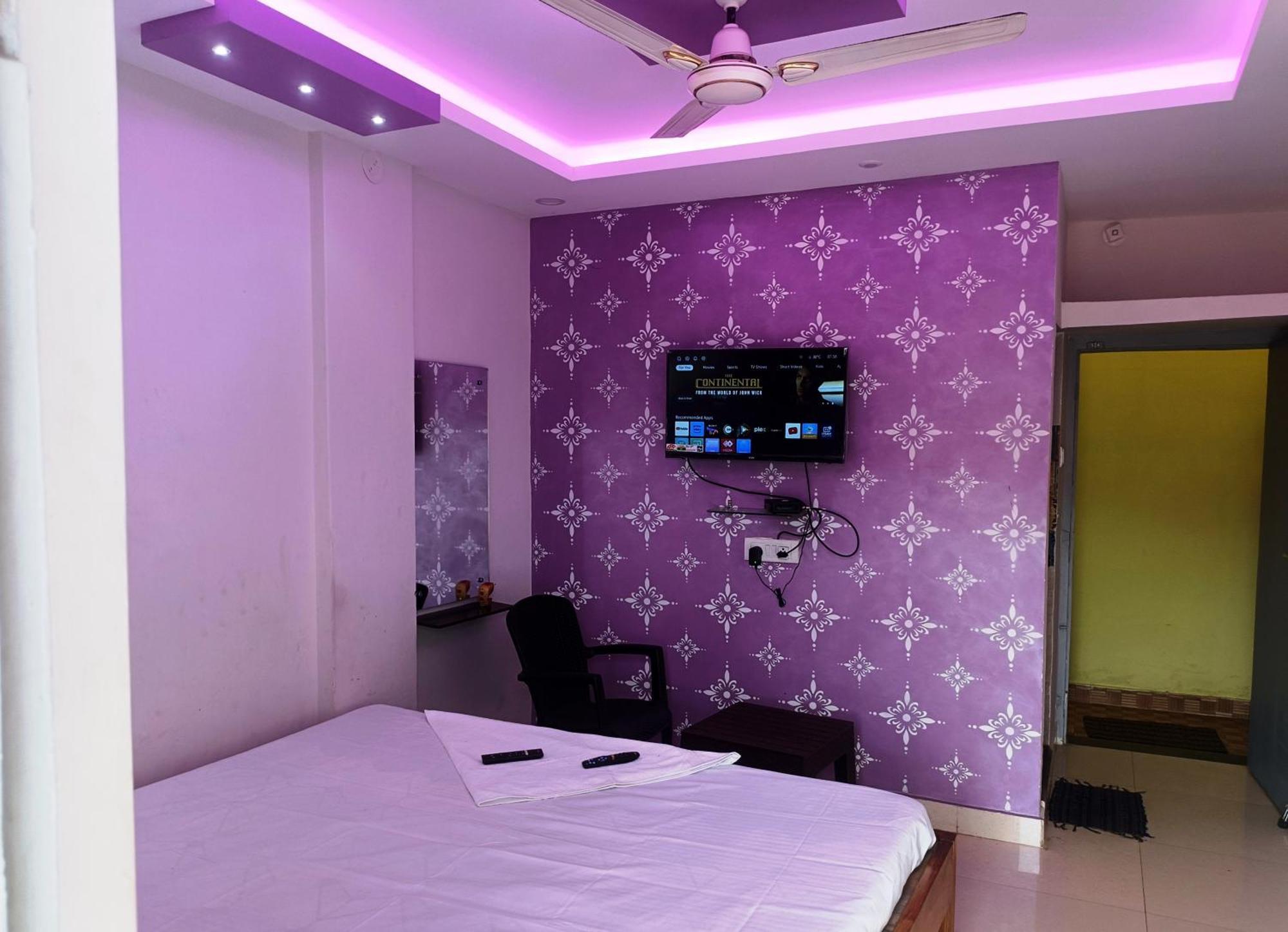 Hotel Grand View Puri Buitenkant foto